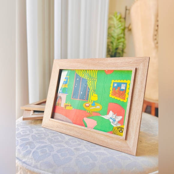 Wooden Frame with Illustrated Art - Picture 5 of 15